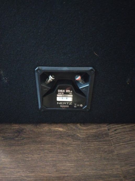 Subwoofer hertz dbx 25.3
