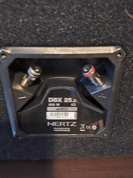 Subwoofer hertz dbx 25.3