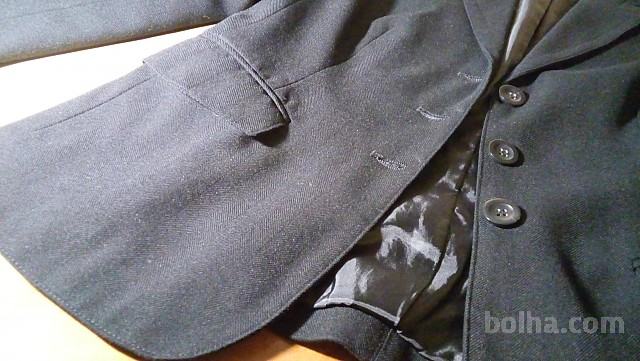 ženski hlačni kostim Naf naf, velikosti št. 36, črn