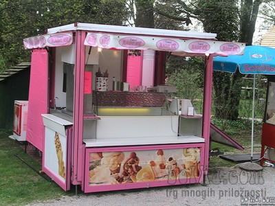 sladoledni kiosk z opremo