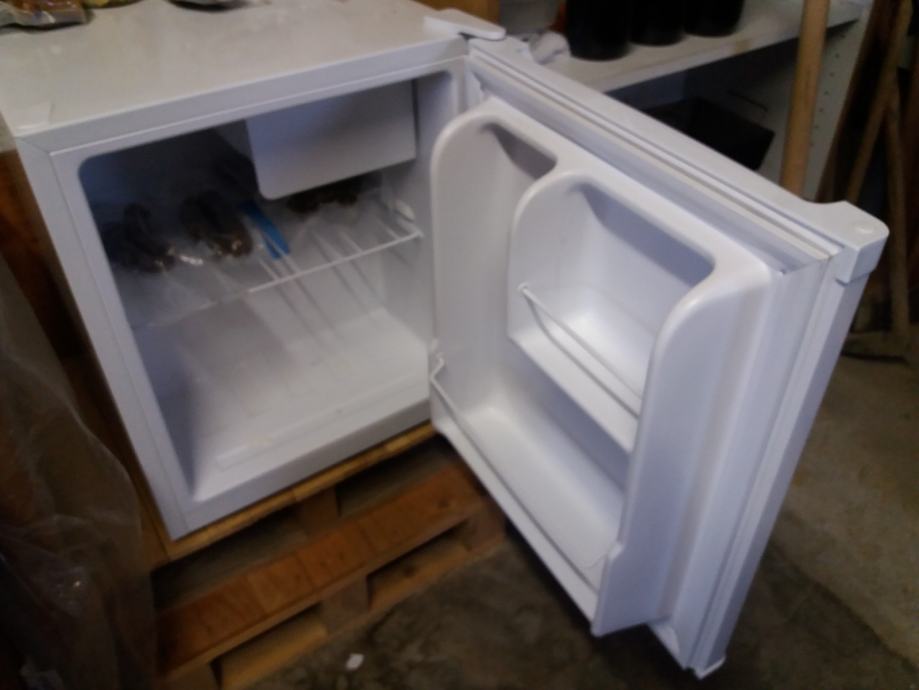 Hladilnik HUSKY (50l)