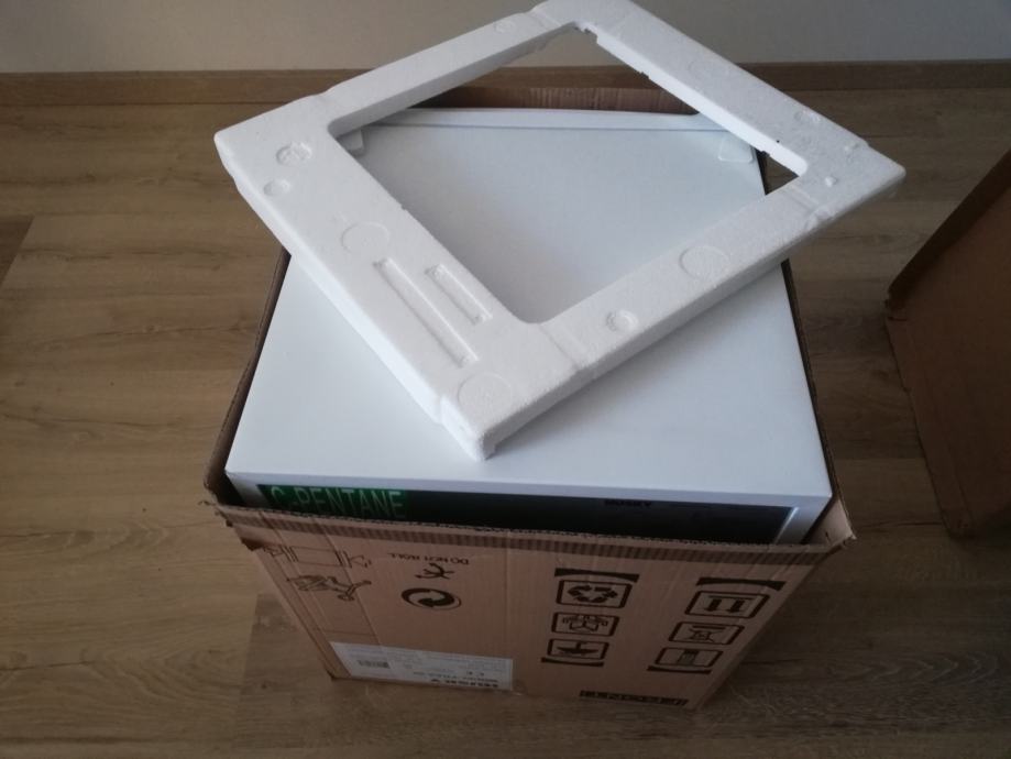 Husky mini hladilnik FRAA50