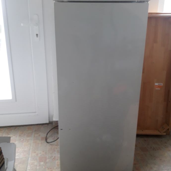 Prodam hladilnik Elektrolux  228 lit