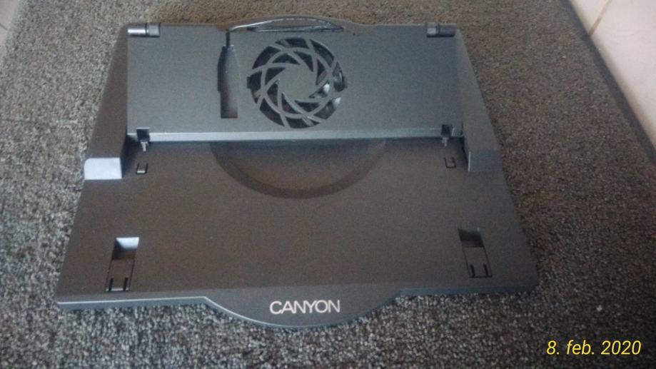 Canyon podstavek/hladilnik za  prenosnike do 17"(43,18 cm).