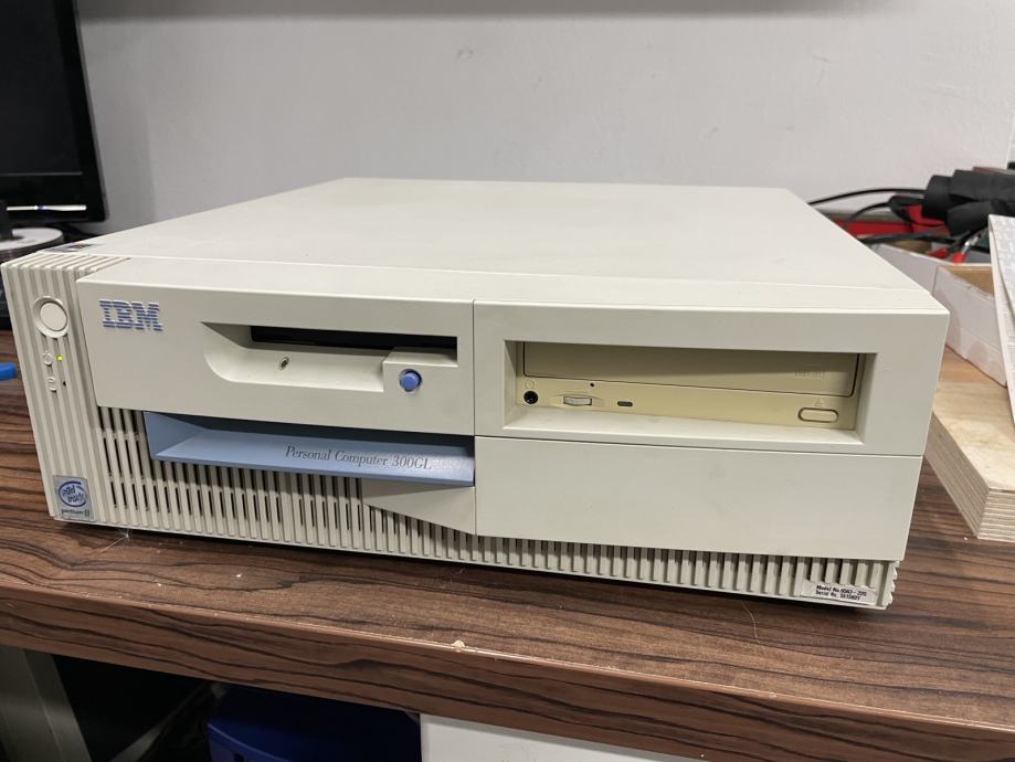 Retro PC IBM 300GL model 6563-22g z win98se