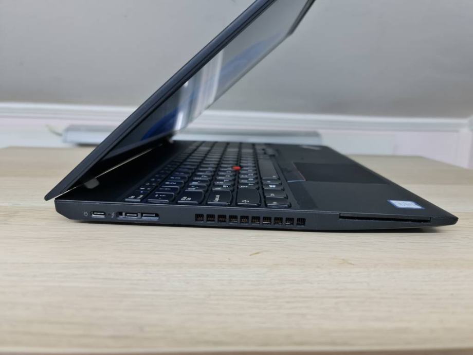 Giá bán Lenovo Thinkpad P52s 15.6 inch Full HD IPS Bảo hành chu đáo Giá bán Lenovo Thinkpad P52s 15.6 inch Full HD IPS Bảo hành chu đáo