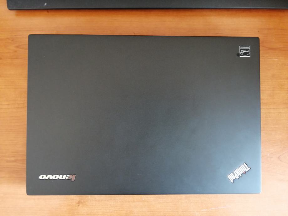 Lenovo ThinkPad T450 14" I5-5300U 2.30GHz SSD 240Go RAM 8Go Windows 10 Pro