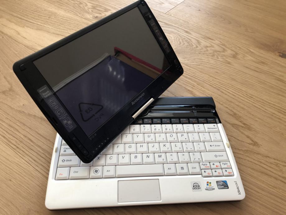Odlicno ohranjen Lenovo Ideapad S10 3t tablet