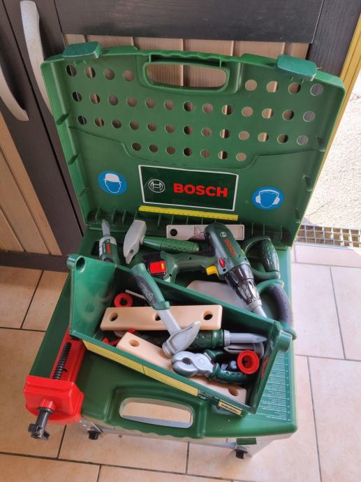 Bosch delovna miza z orodjem igralna
