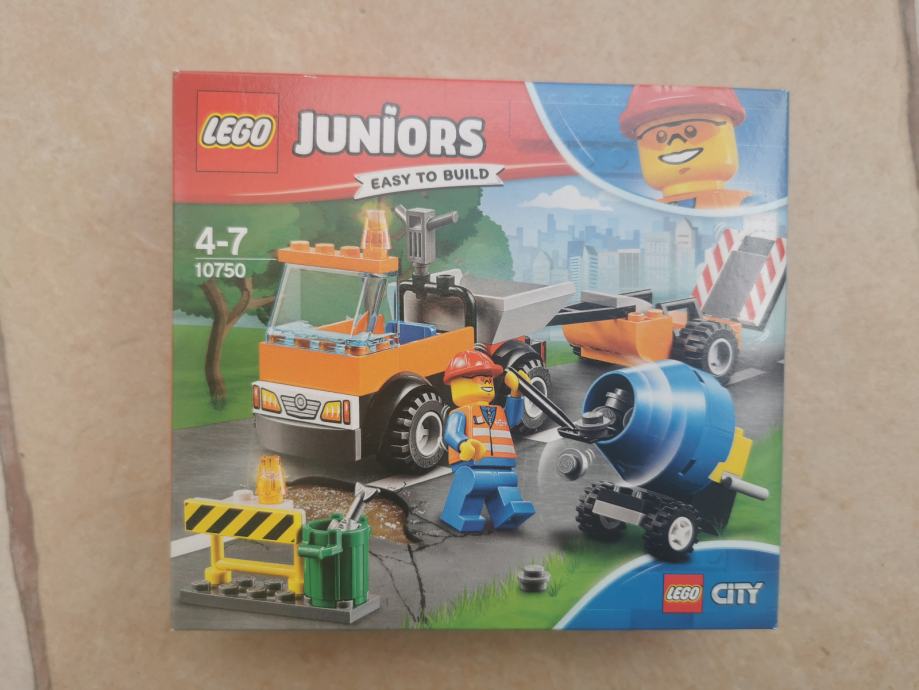 Lego 10750 Road Repair Truck NOVO