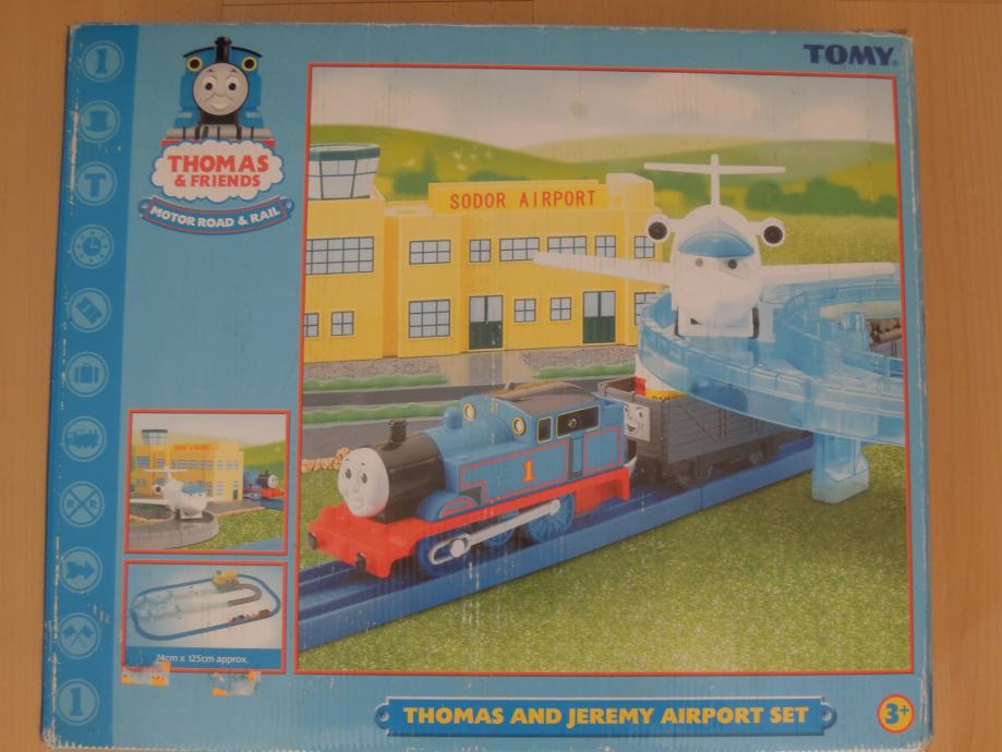 THOMAS AND JEREMY AIRPORT SET
