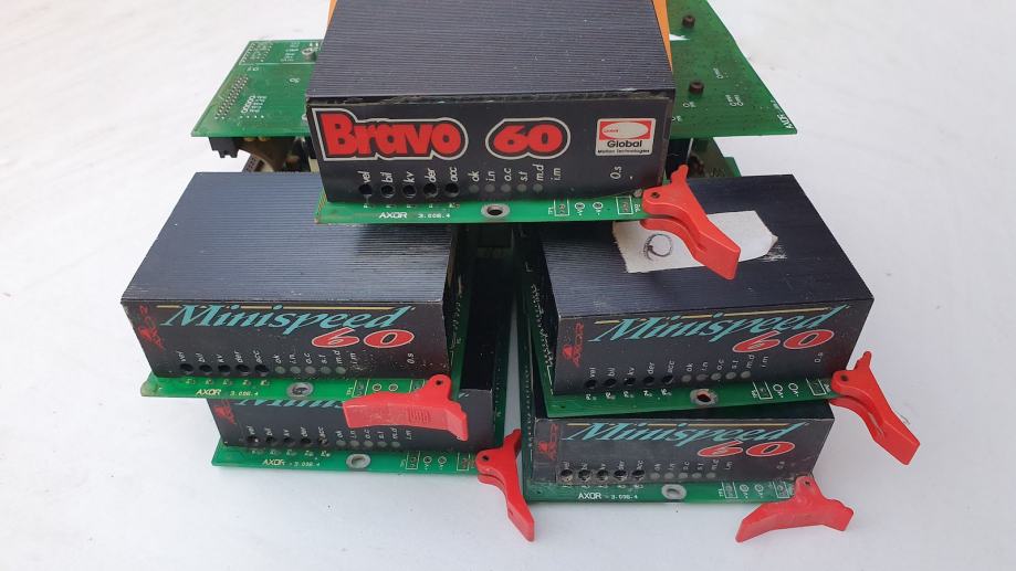 6x AXOR Minispeed / Bravo 60 DC servo drive krmilnik kontroler