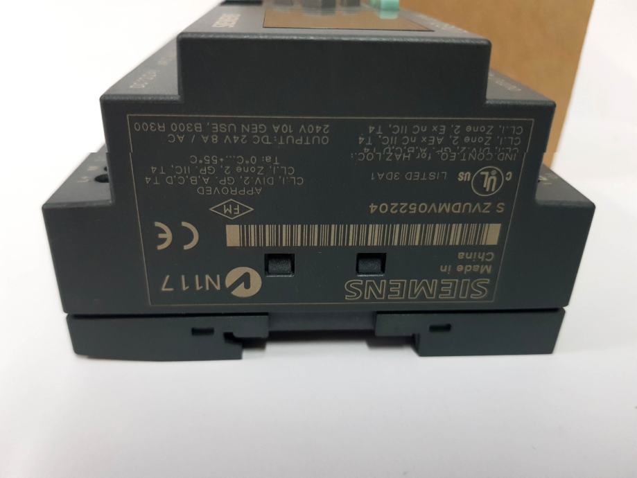 thumbnail image 2 of Siemens LOGO! 12/24RC Programmable Logic Controller – 6ED1052-1MD08-0BA1 2 of 5