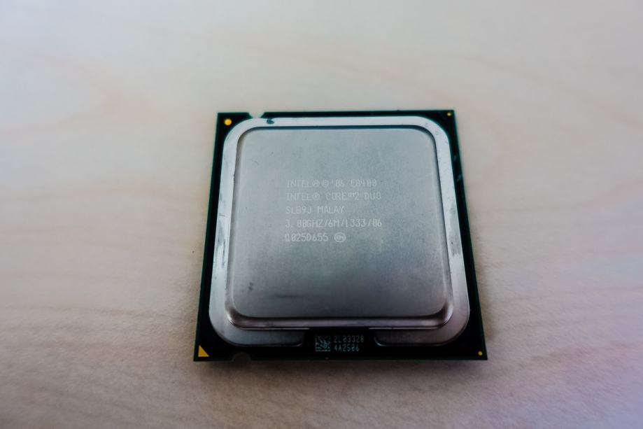 Intel Core 2 Duo E8400 3 GHz 3.00GHz/6M/1333