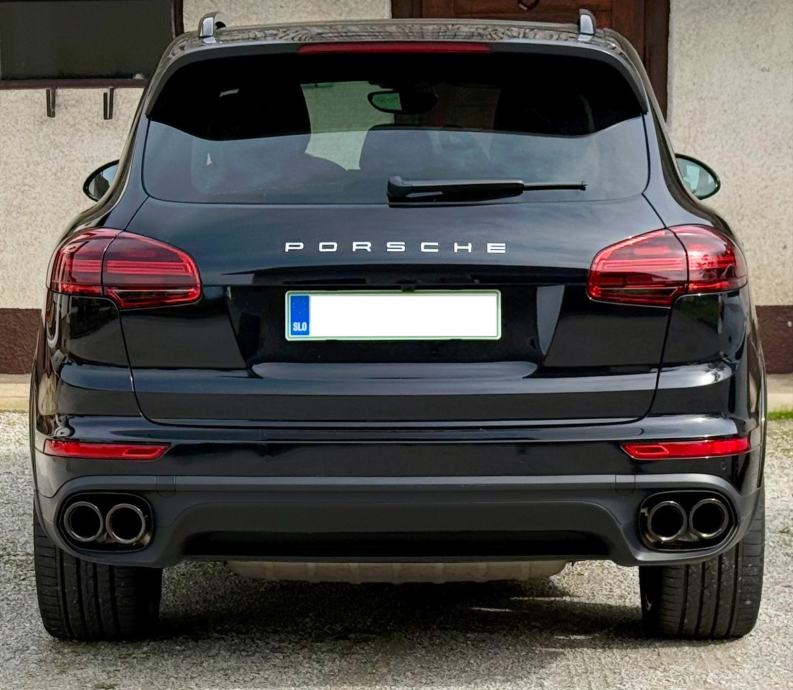 Porsche Cayenne 958 (FL) nastavki izpuha črni quad