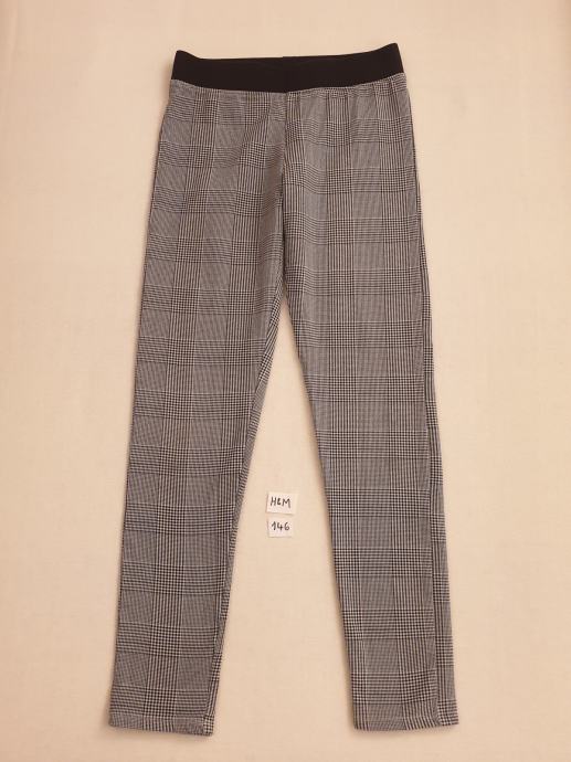 Dekliške hlače - več kosov (številka 146)