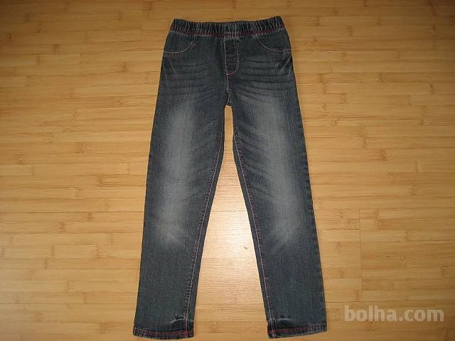 Dekliške kavbojke, jeans hlače št. 122, elastične