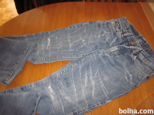 jeans disel riped za 7-8 let