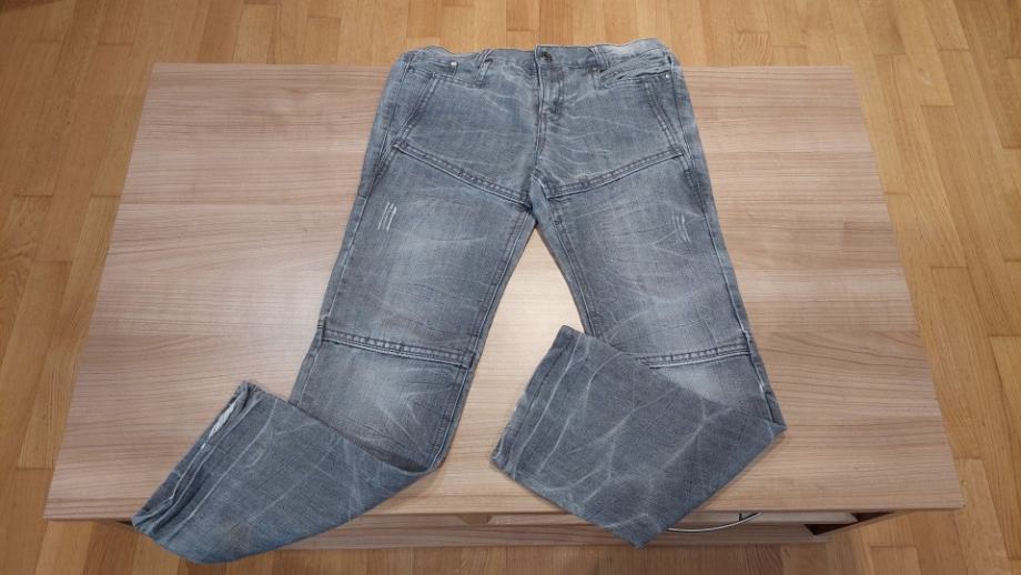 Jeans hlače 152 za fanta