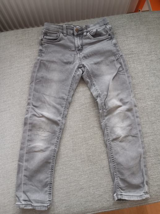 Prodam fantovske jeans hlače, velikost 134
