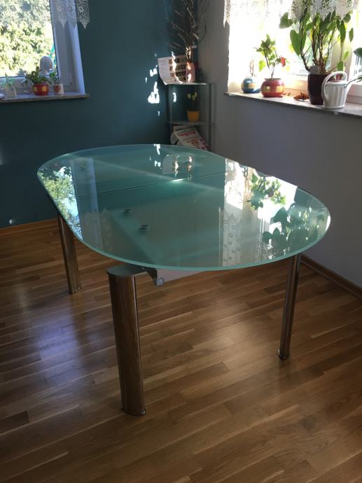 Jedilna miza raztegljiva kaljeno steklo