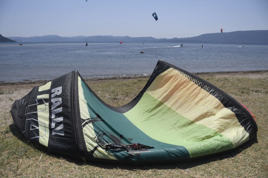 Kite SLINGSHOT RALLY 14m 2019 + bar SENTINEL 27m 2019