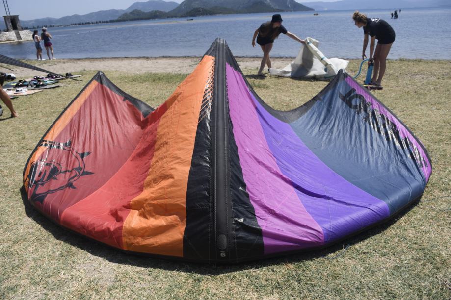 Kite SLINGSHOT RALLY 9m 2019 + bar SENTINEL 24m 2019