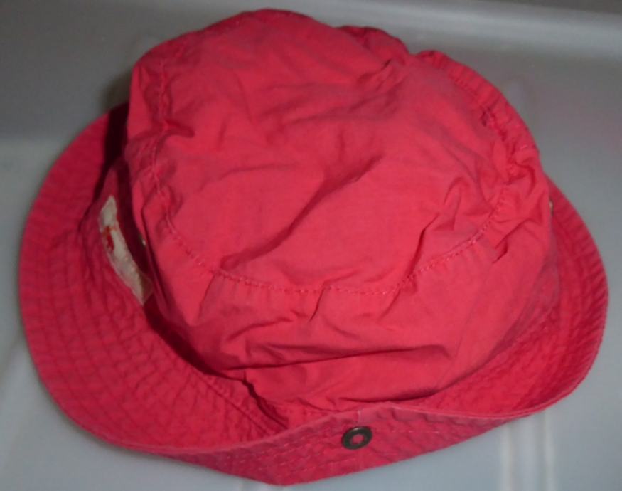 Rdeč klobuček / kapa Obaibi za fanta ali deklico 49, 9 mes.-3 leta