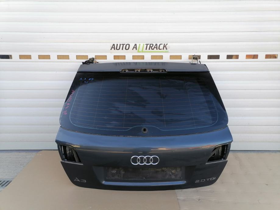 Audi a3 8p sportback vrata prtljažnika