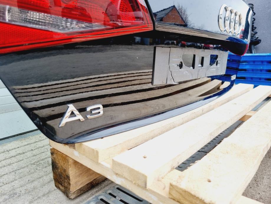Audi a3 8v sportback vrata prtljažnika peta vrata