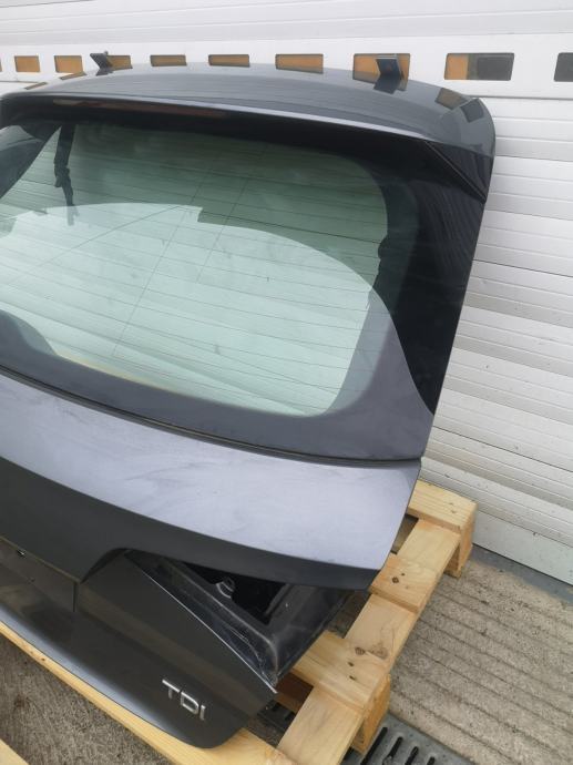 Audi a3 8v sportback vrata prtljažnika