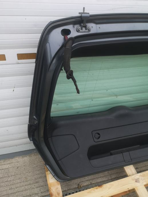 Audi a3 8v sportback vrata prtljažnika
