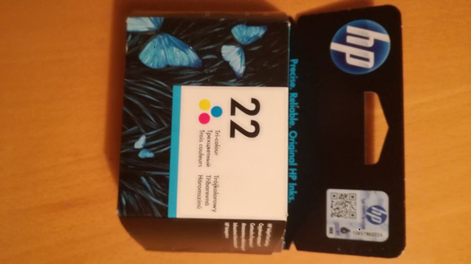Barvna kartuša HP številka 22