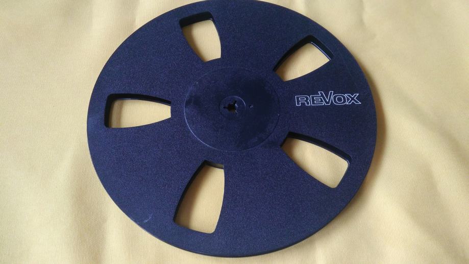 REVOX PLASTIČNA KOLUTA 26,5 cm S TRAKOM