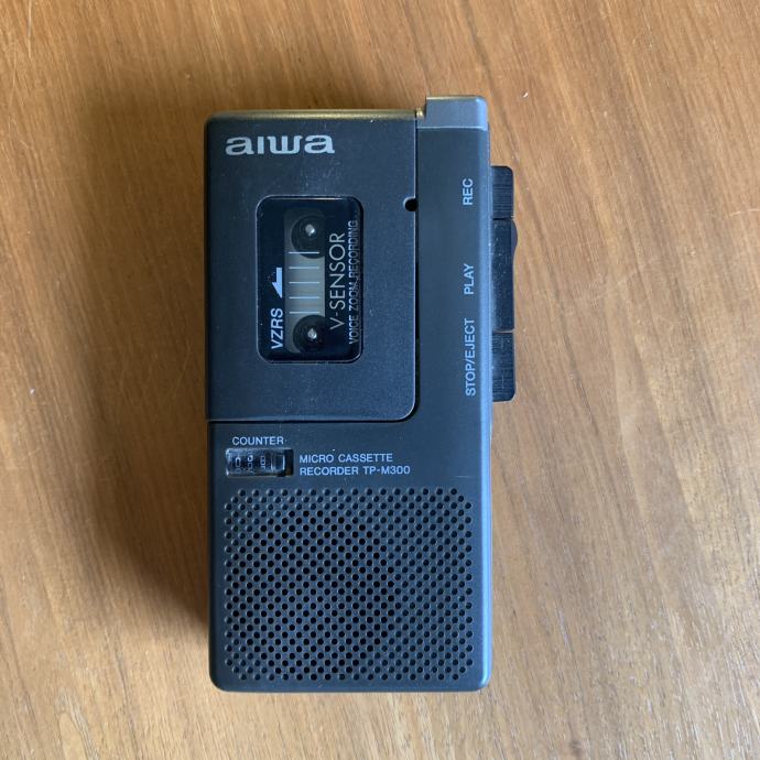 Micro kasetni diktafon Aiwa