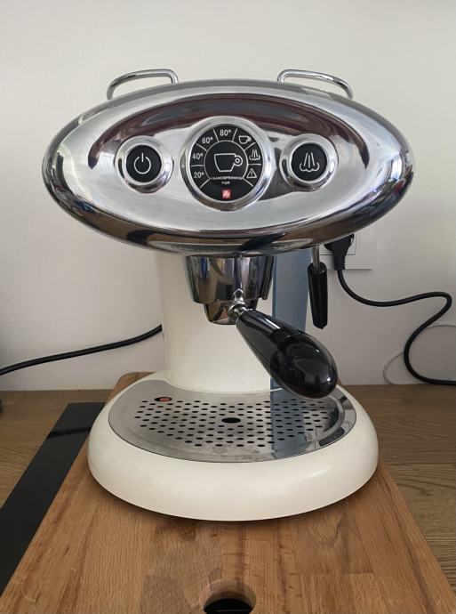 Illy kavomat Iperespresso X7.1