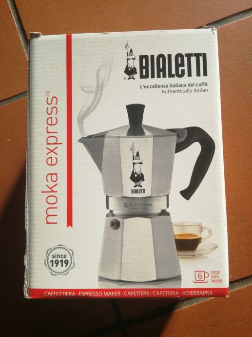 Kafetiera Bialetti Moka express NOVA