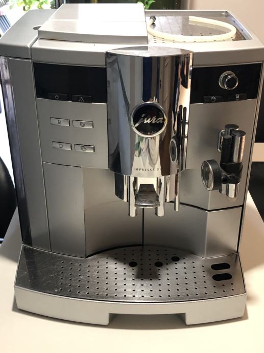 Kavni avtomat Jura Impressa S9