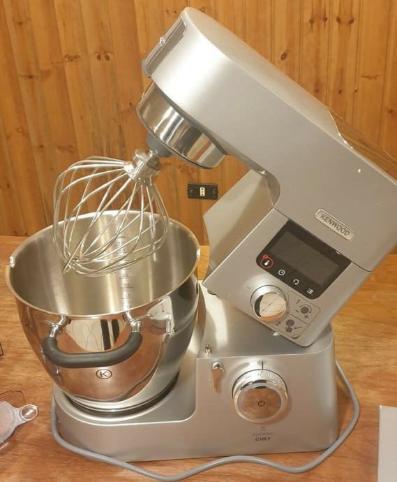 Kenwood Cooking Chef KM080 z dodatki