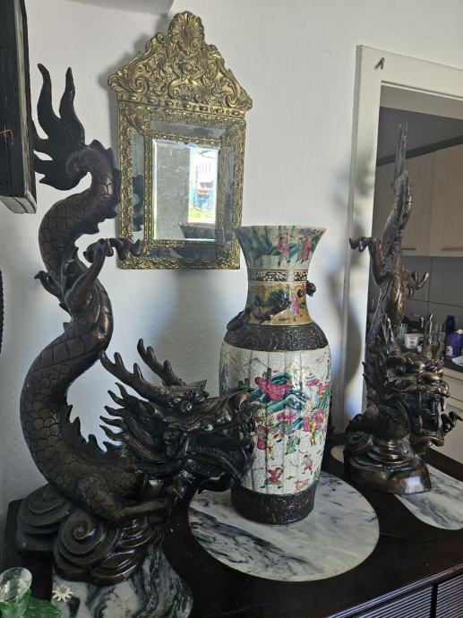 2 kitajska bronasta zmaja kipi. blagovna znamka Xuande. Višina  1m