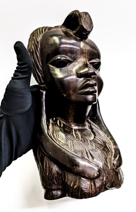 (6144) Afriški leseni plemenski kipec "Afriška princesa" 26x13x8cm