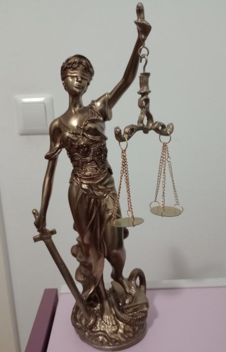 Kip justicija iustitia boginja pravice