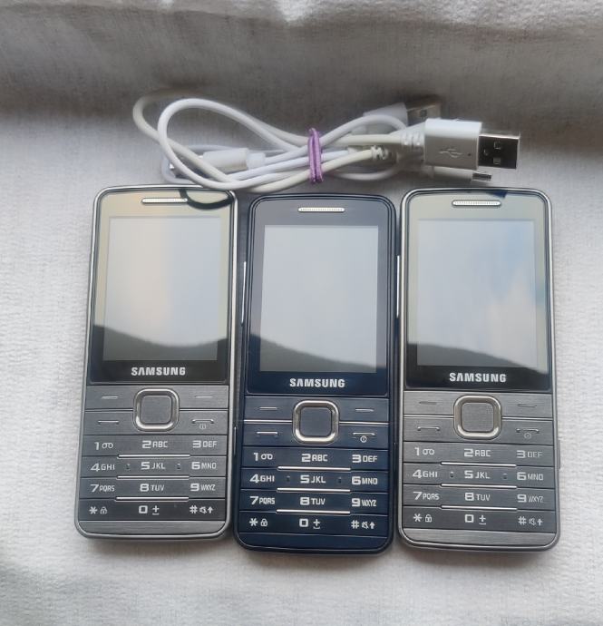 Samsung GT-S5610 3 komadi