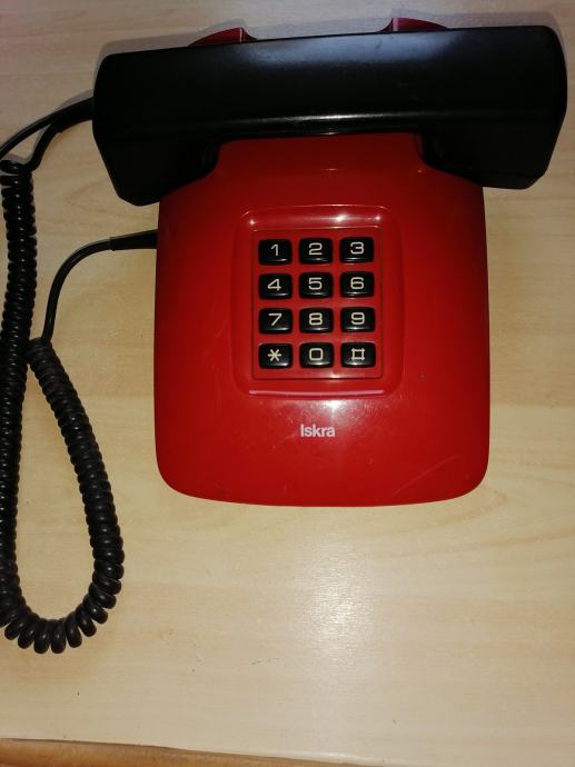 Klasični stacionarni telefon ISKRA. RETRO
