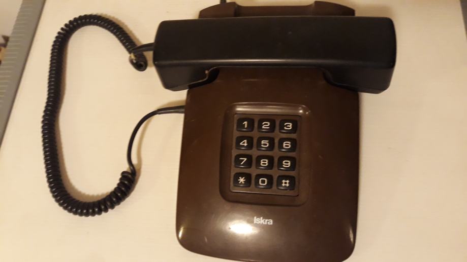 Telefon ISKRA rjave barve