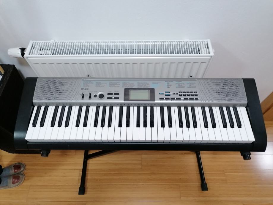 klaviature, sintisajzer Casio, s stojalom