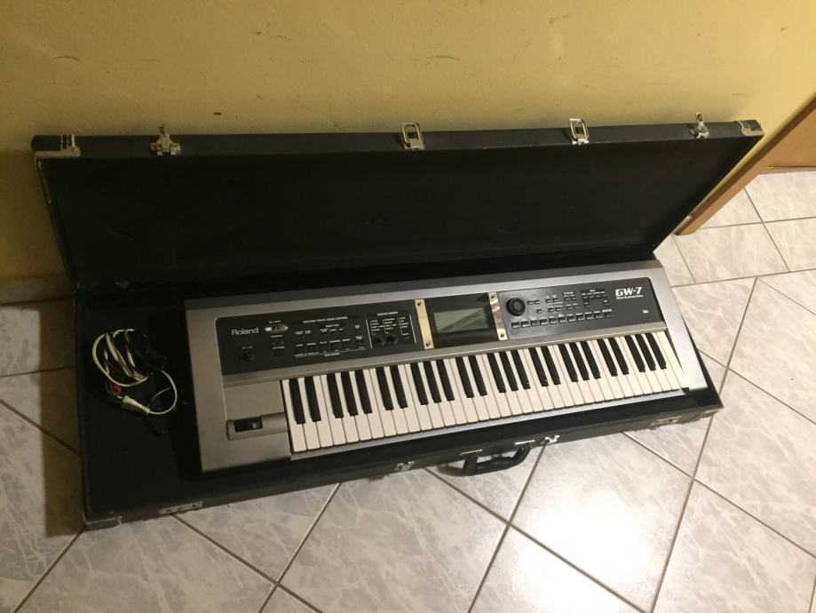 Roland GW-7 workstation