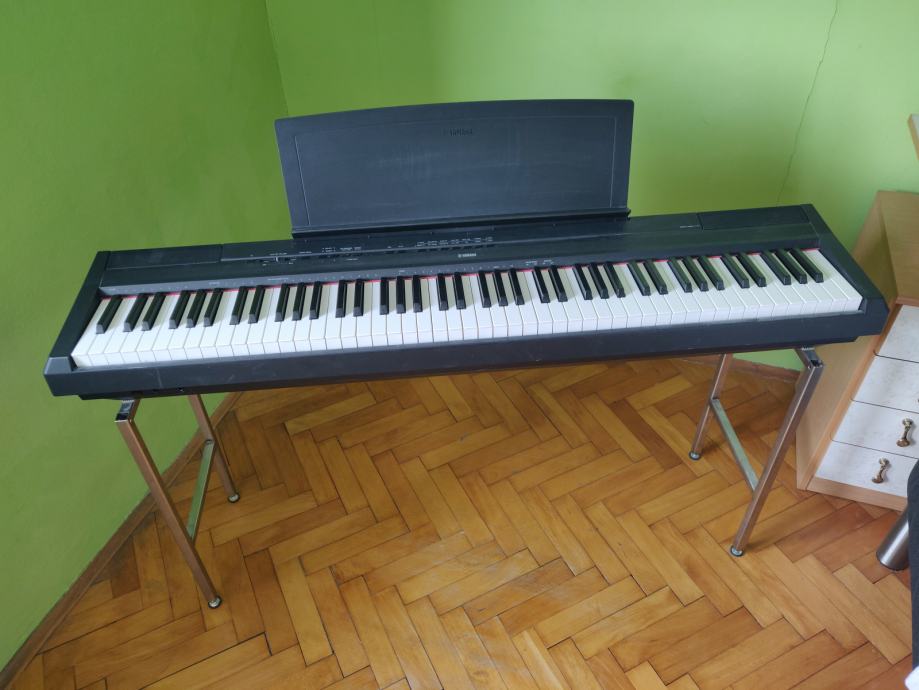 Yamaha P-115 digitalni klavir