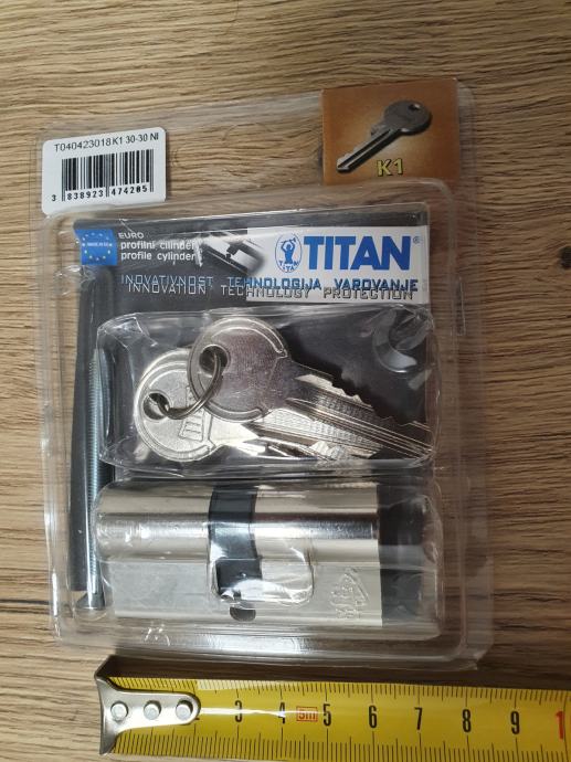 Titan cilindrična ključavnica 30x30