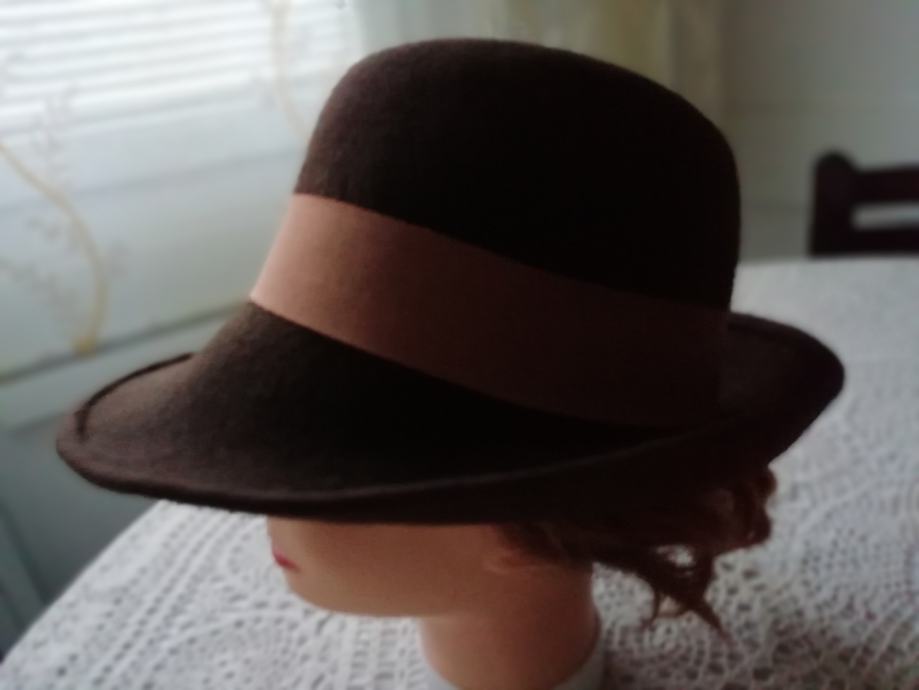 Kvaliteten damski klobuk zemeljske barve